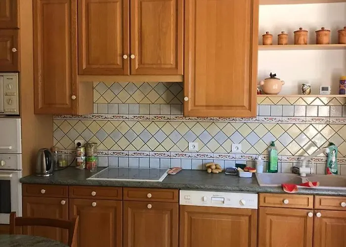 Holiday home Maison 4 Sur Terrain Clos 1000 M Quartier Calme