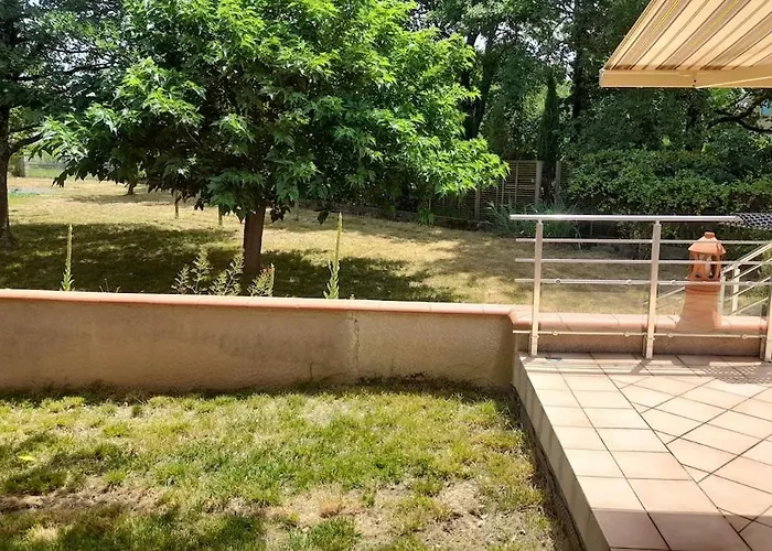 Holiday home Maison 4 Sur Terrain Clos 1000 M Quartier Calme